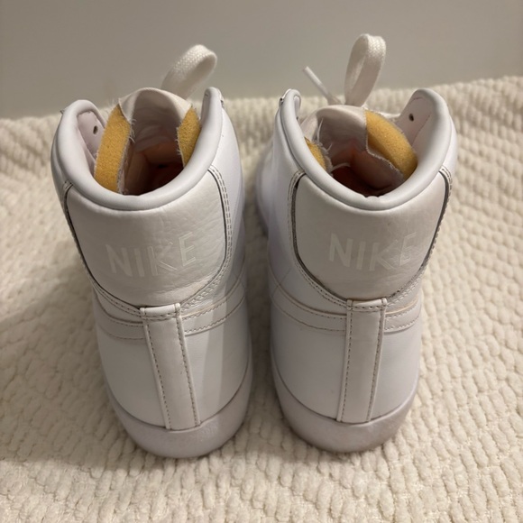 Nike Blazer Mid 77' Athletic Shoes Size 12 Men’s - Picture 4 of 9